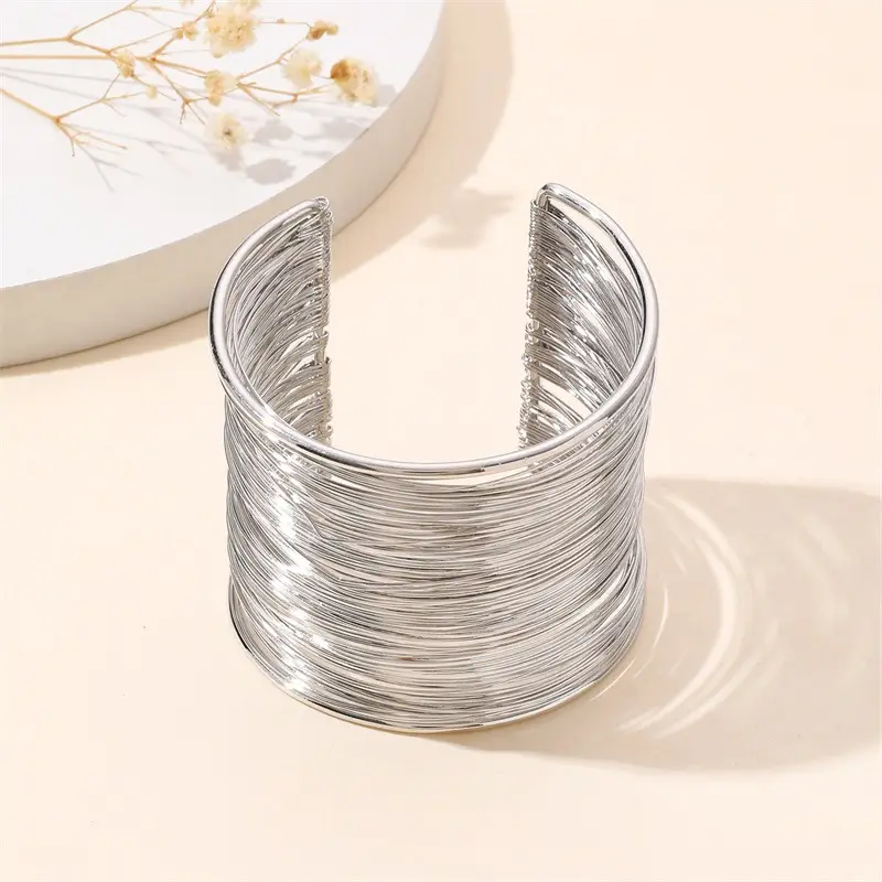 Personalized Metal Wire Open Bracelet with an Exaggerated High-End Feel, Wire-Wrapped Bracelet for Women, Direct Sales from the Manufacturer, Metal Open Bracelet