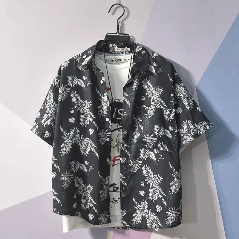 Men's Japanese Style Hawaiian Print Short Sleeve Shirt - Image 2