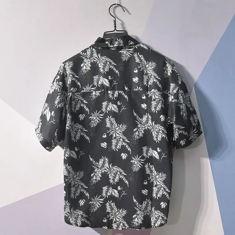 Men's Japanese Style Hawaiian Print Short Sleeve Shirt - Image 9