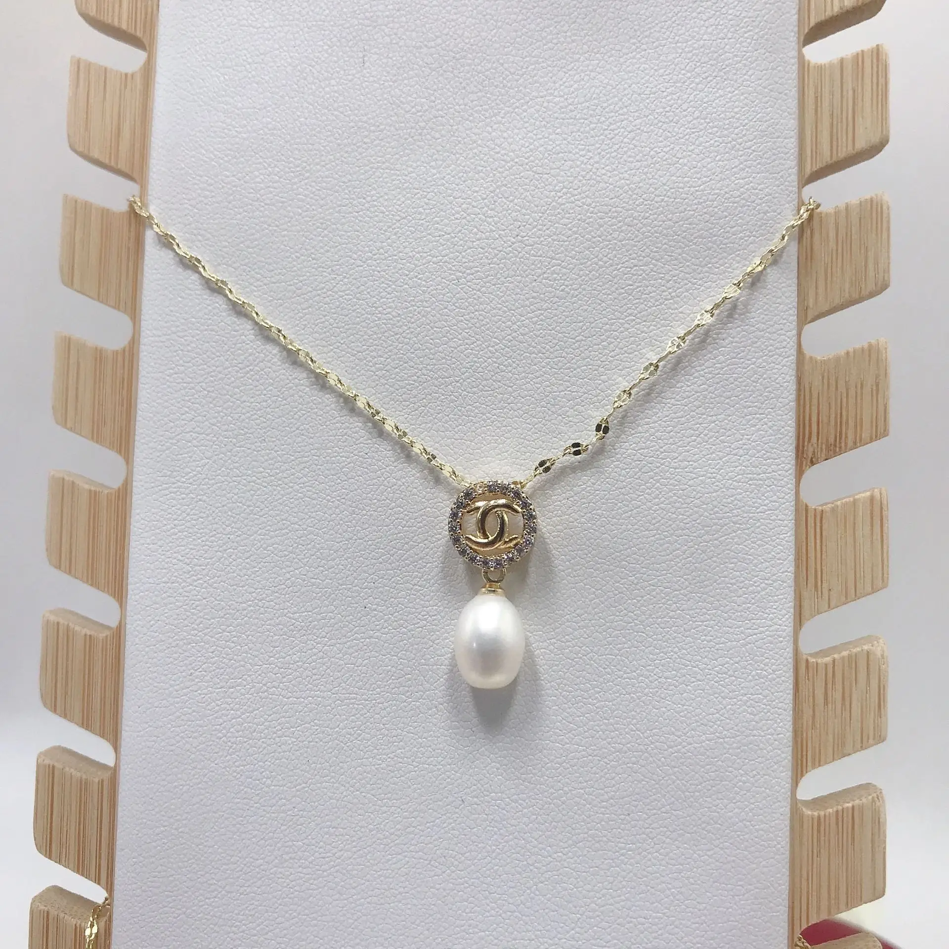 Luxury Pearl Flower Necklace Set Gold Chain — feature 5