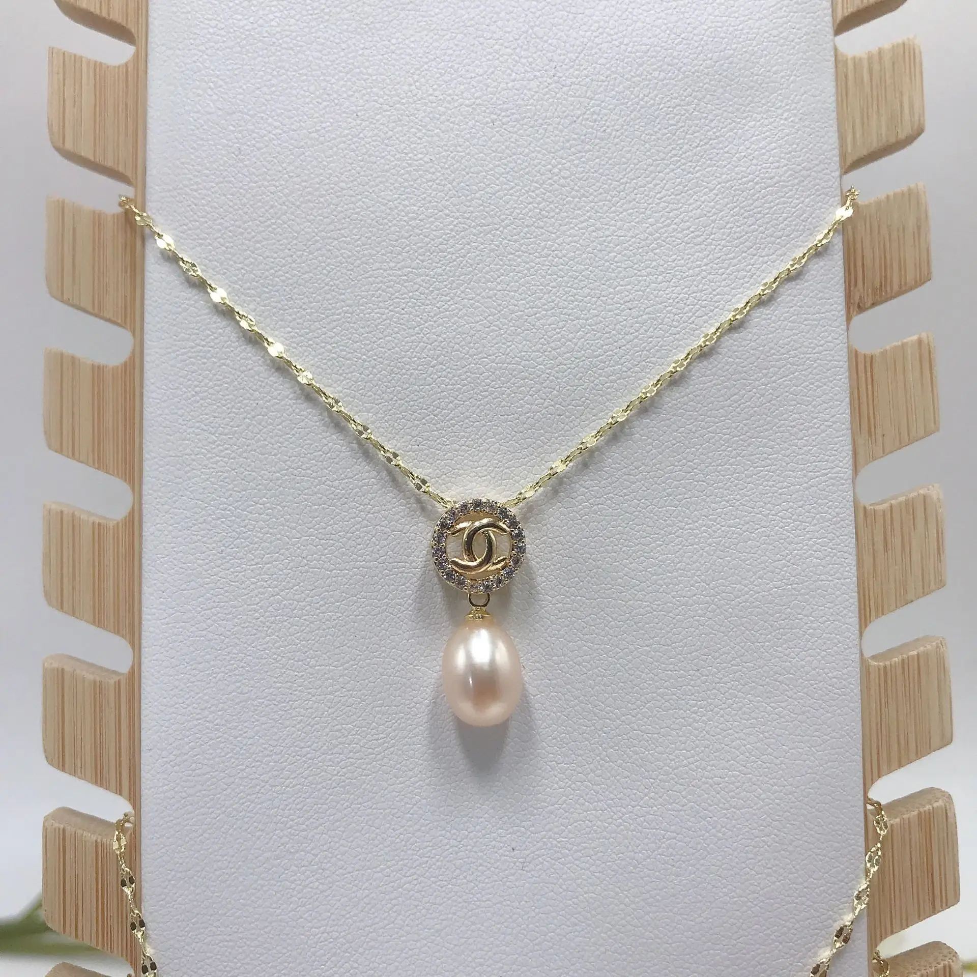Luxury Pearl Flower Necklace Set Gold Chain — feature 6