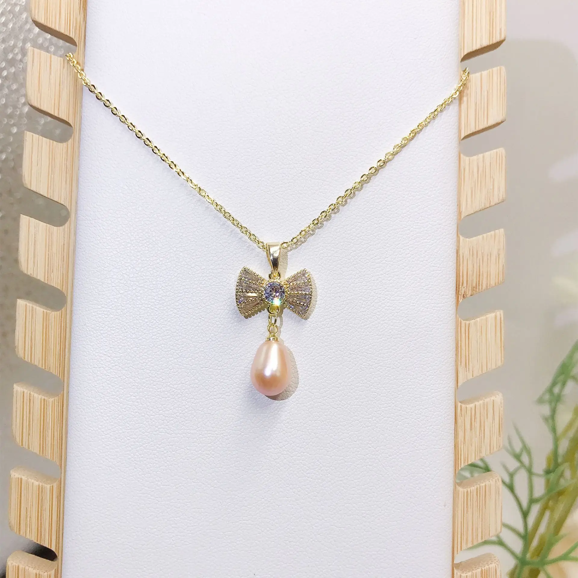 Luxury Pearl Flower Necklace Set Gold Chain - Image 13