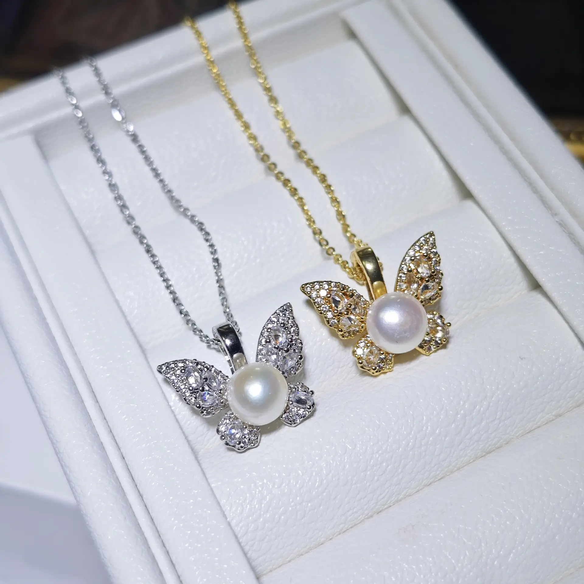 Luxury Pearl Flower Necklace Set Gold Chain - Image 26