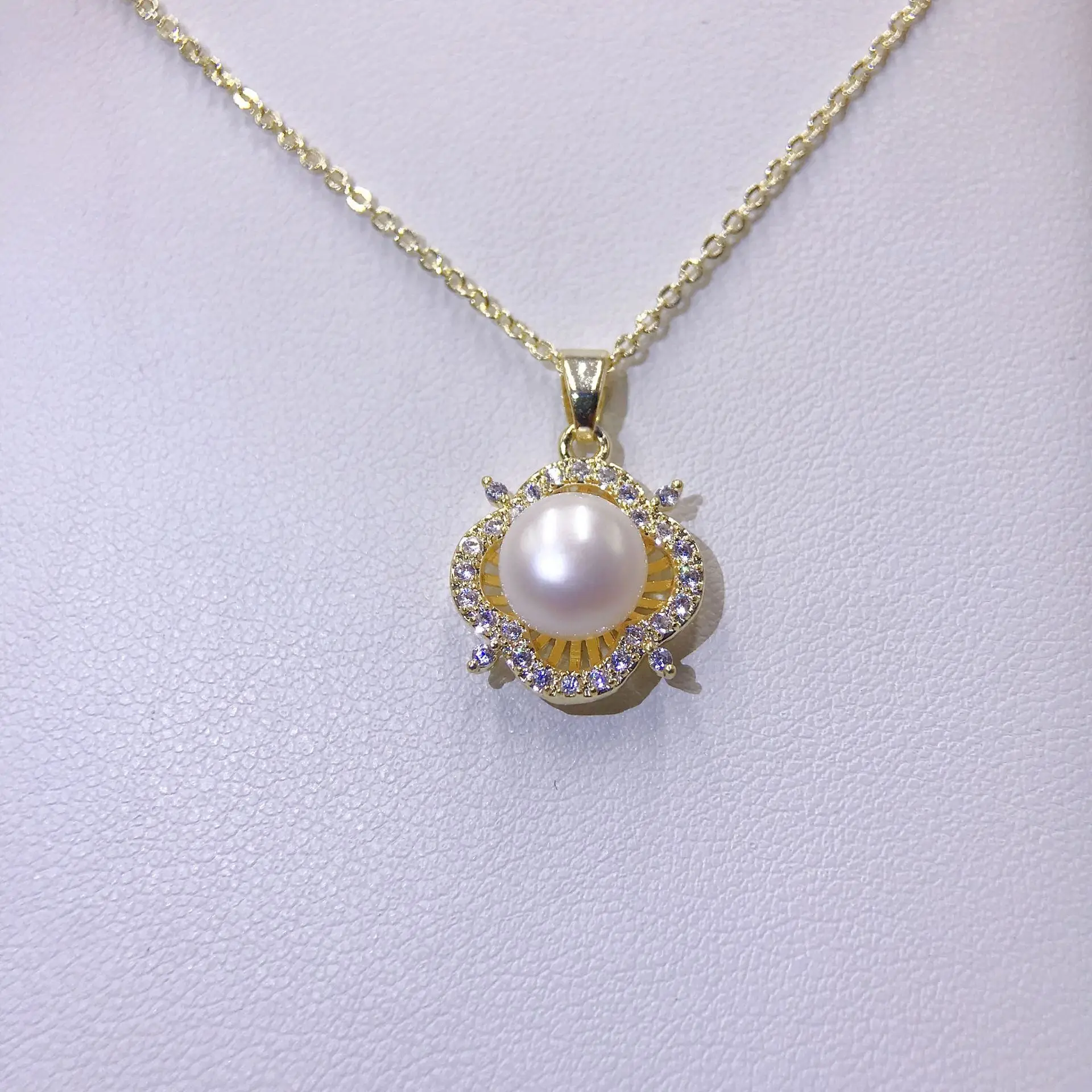 Luxury Pearl Flower Necklace Set Gold Chain - Image 29
