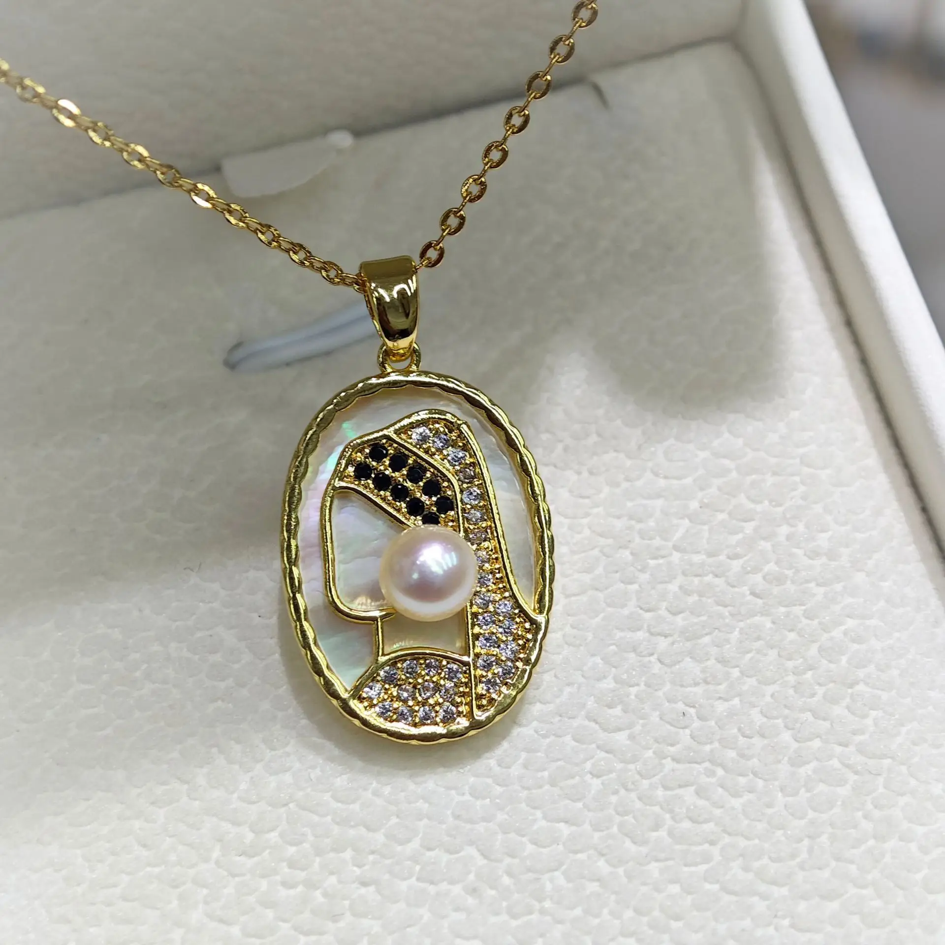 Luxury Pearl Flower Necklace Set Gold Chain - Image 63