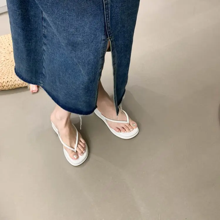 2023 Black Korean Women's Flip Flops Wedge Sandals — feature 11
