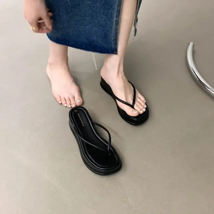 2023 Black Korean Women's Flip Flops Wedge Sandals