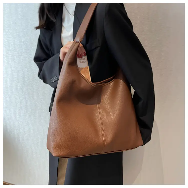 Women Large Capacity Shoulder Bag Brown Leather Spring Summer 2026 — feature 27