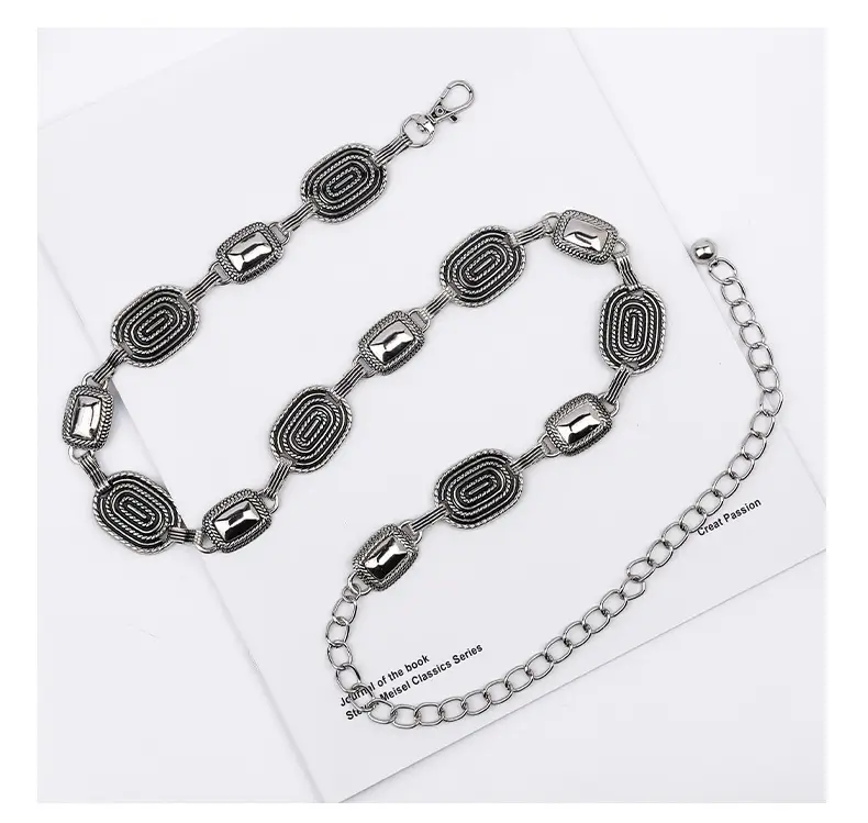 Women's Punk Metal Chain Necklace with Chain Strap β feature 3