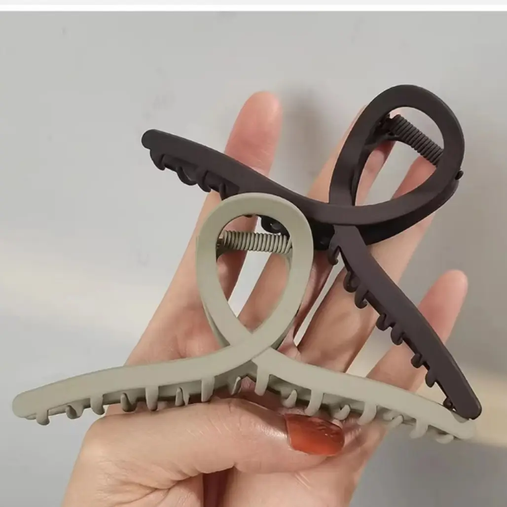 Oversized Hairpin for Women 13cm Back Clip - Image 7
