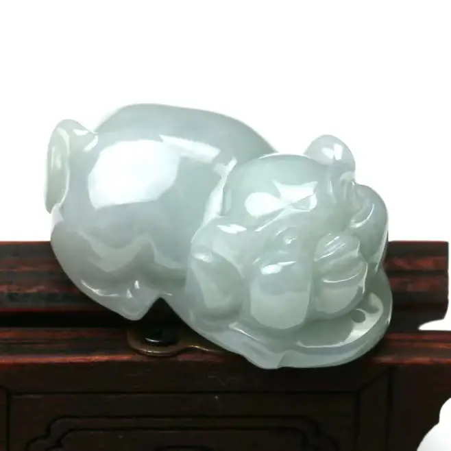 Guan Yu Jade Pendant Three-Dimensional Zodiac Pig — feature 11