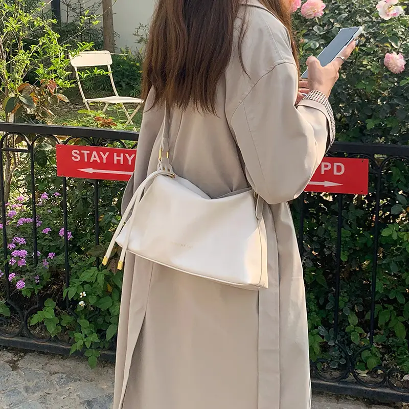 Modern Textured Tote Bag for Women 2026 Commute