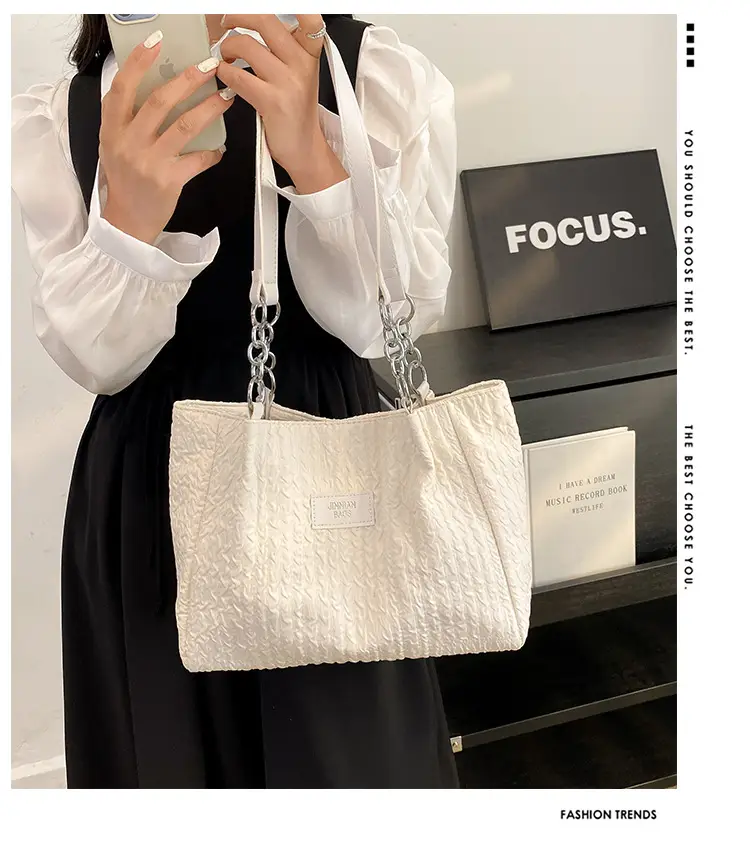 Women's Large Capacity Embroidered Shoulder Bag Beige — feature 1