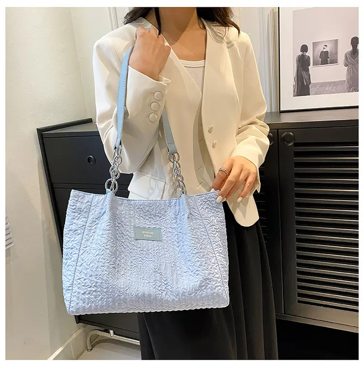 Women's Large Capacity Embroidered Shoulder Bag Beige — feature 14