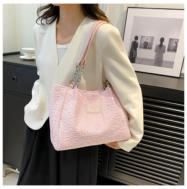 Women's Large Capacity Embroidered Shoulder Bag Beige — feature 17