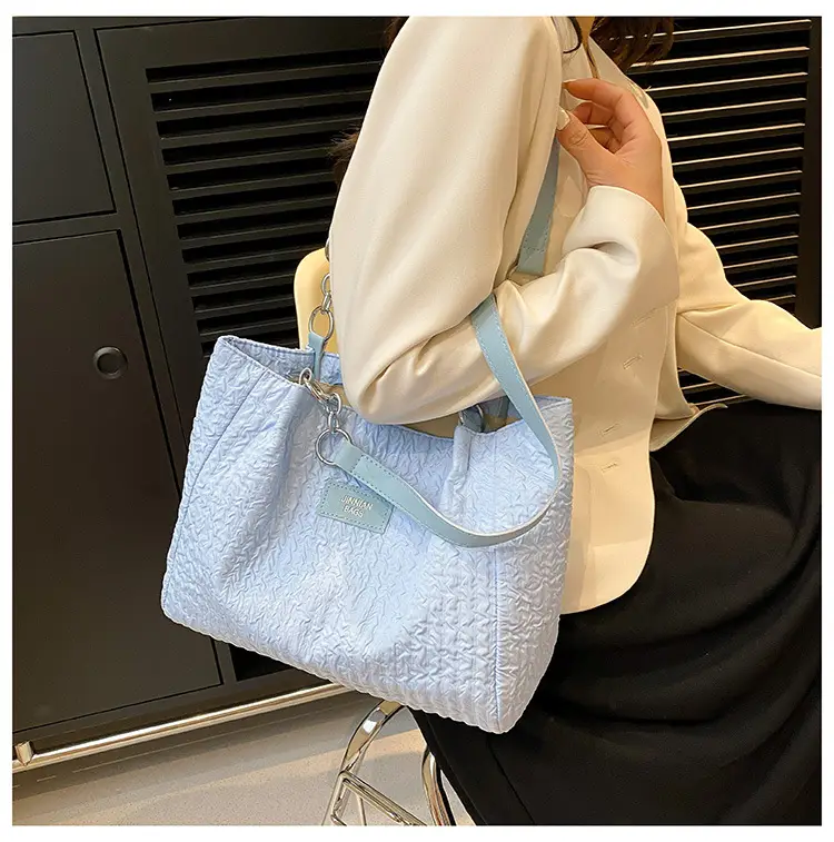 Women's Large Capacity Embroidered Shoulder Bag Beige — feature 22