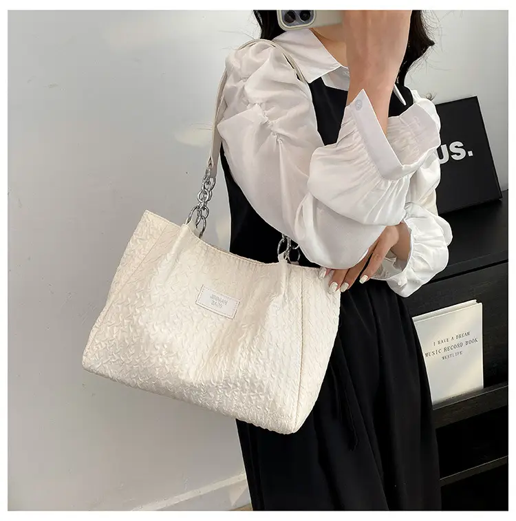 Women's Large Capacity Embroidered Shoulder Bag Beige — feature 23
