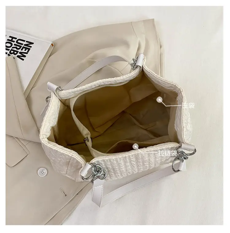 Women's Large Capacity Embroidered Shoulder Bag Beige — feature 9