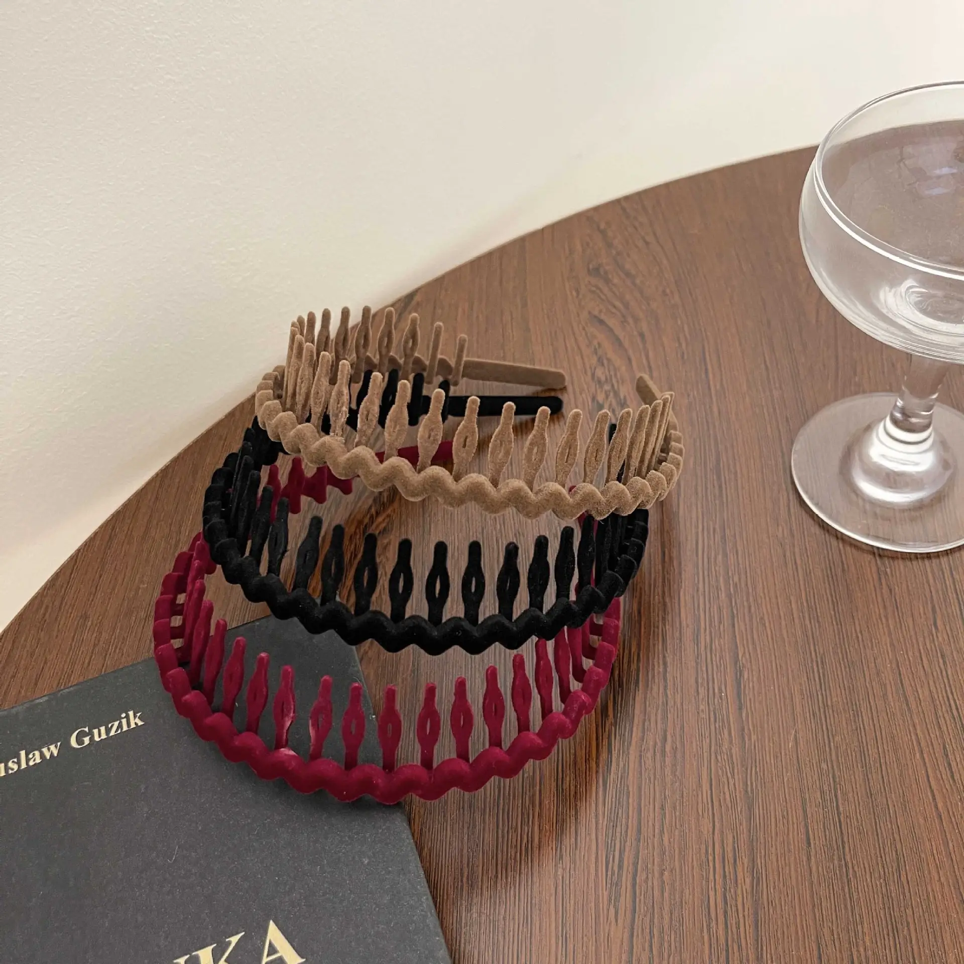 New Wave Tooth High Cranial Top Hair Band for Face Washing Non-Slip Headband - Image 3