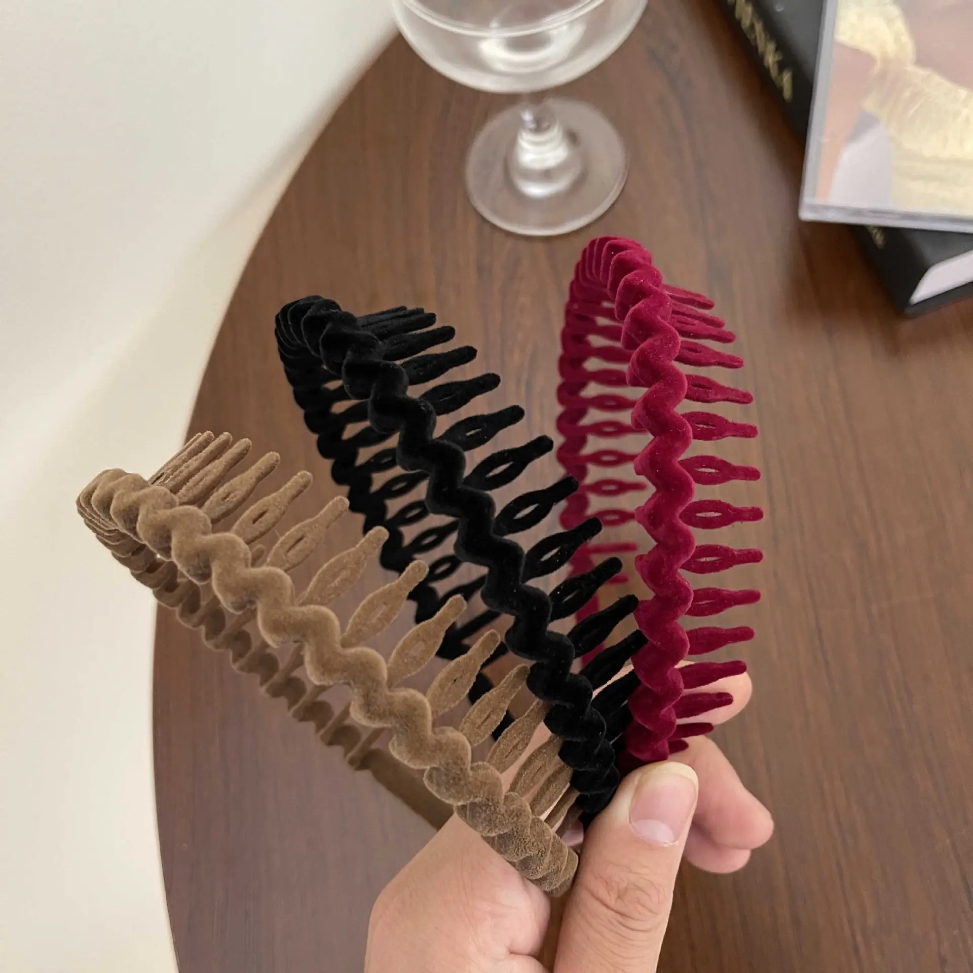 New Wave Tooth High Cranial Top Hair Band for Face Washing Non-Slip Headband - Image 5