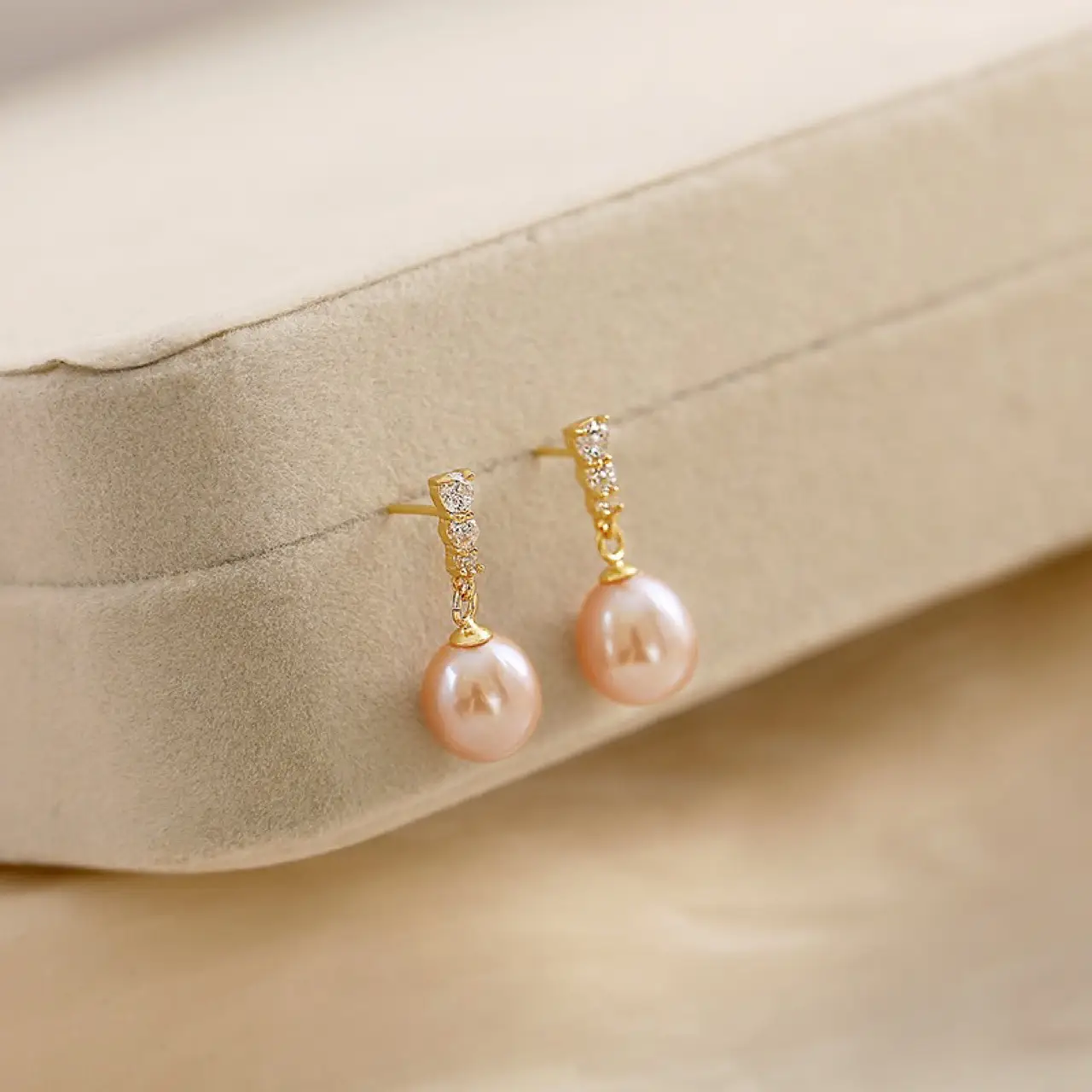 Korean Tremella Pearl Earrings for Women - Image 4
