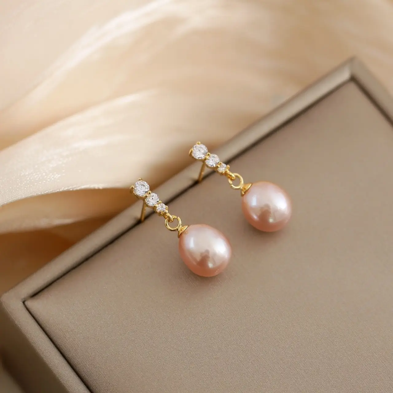 Korean Tremella Pearl Earrings for Women - Image 5