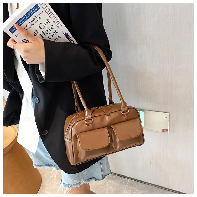 Women's White Embroidered Shoulder Bag 2023 New Design — feature 18