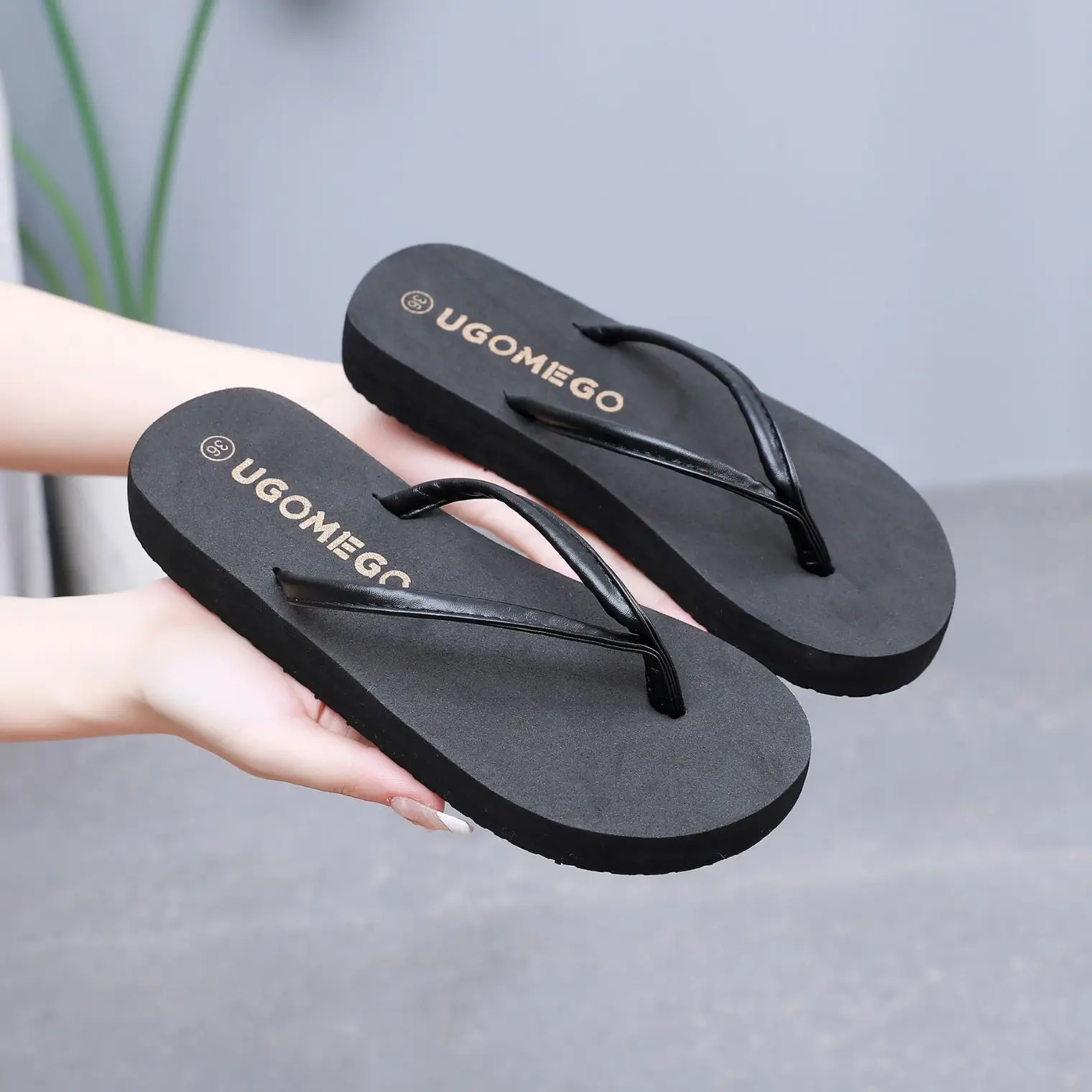 Black PU Wedge Flip Flops Women Summer Non-Slip