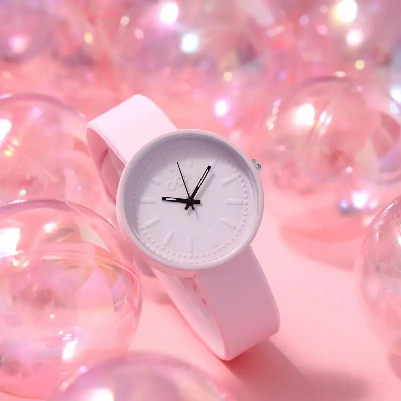 Green Student Watch for Women Waterproof Quartz — feature 4