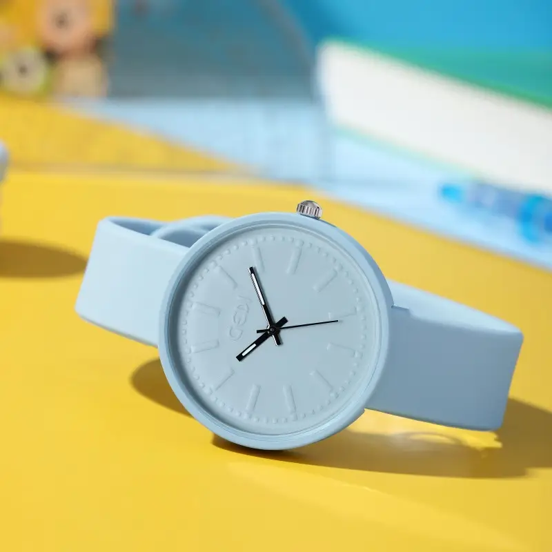 Green Student Watch for Women Waterproof Quartz — feature 5