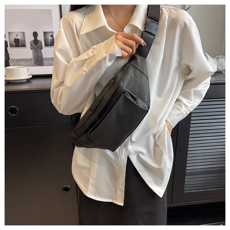 Women's Silver Crossbody Bag Large Capacity Waterproof Sports Bag — feature 12