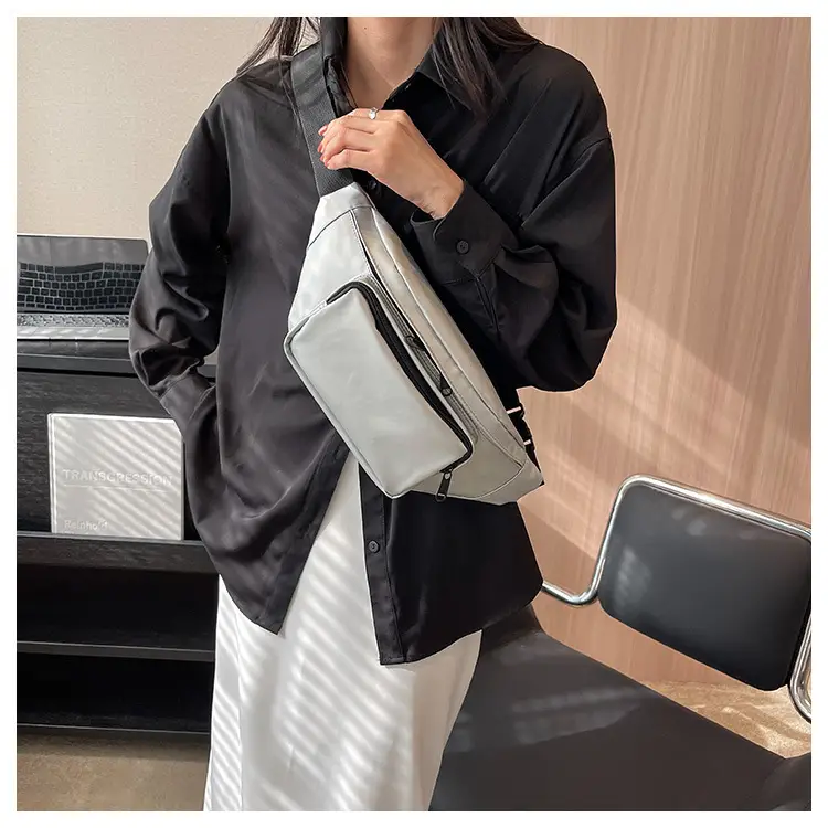 Women's Silver Crossbody Bag Large Capacity Waterproof Sports Bag — feature 15