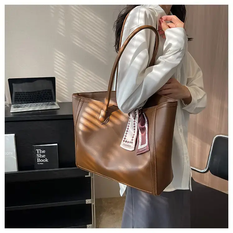 Women's Large Capacity Yellow Tote Bag with Leather Strap — feature 7