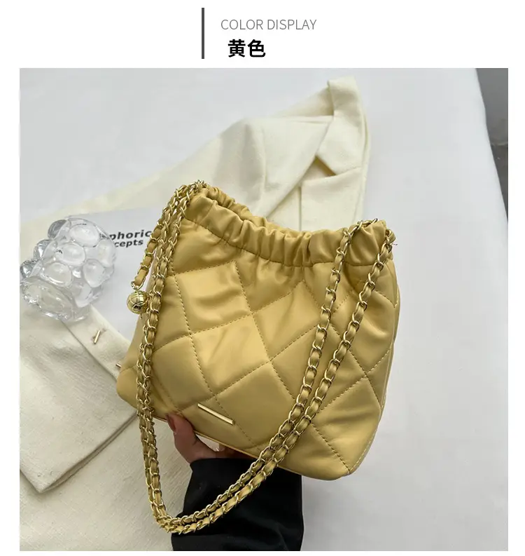 Black Chain Shoulder Bag for Women 2023 — feature 11