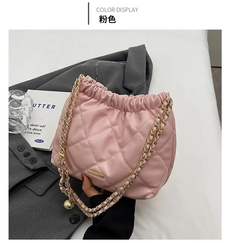Black Chain Shoulder Bag for Women 2023 — feature 12