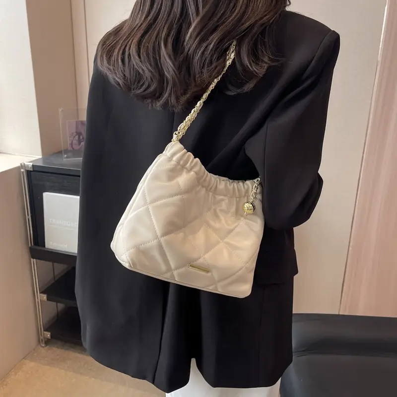 Black Chain Shoulder Bag for Women 2023 - Image 3
