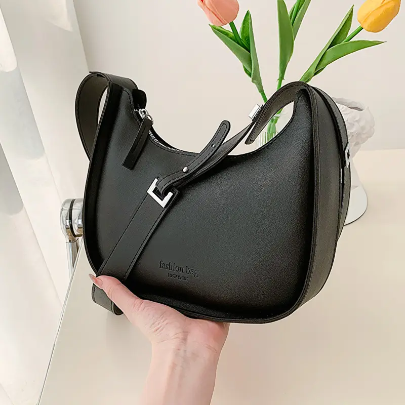 Retro White Shoulder Bag Women 2023 New Korean Style