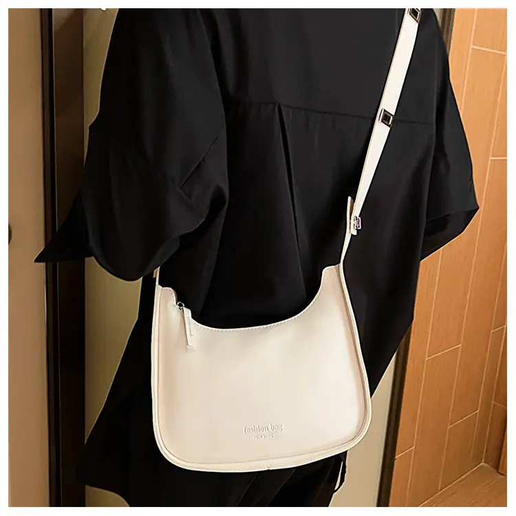 Retro White Shoulder Bag Women 2023 New Korean Style — feature 8