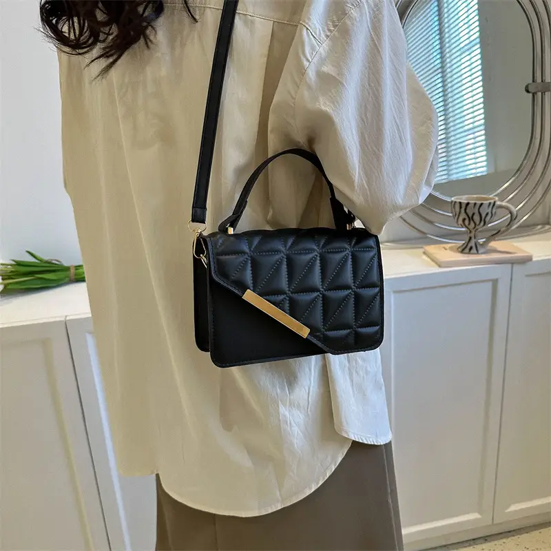 Beige Quilted Shoulder Messenger Bag 2023 - Image 7