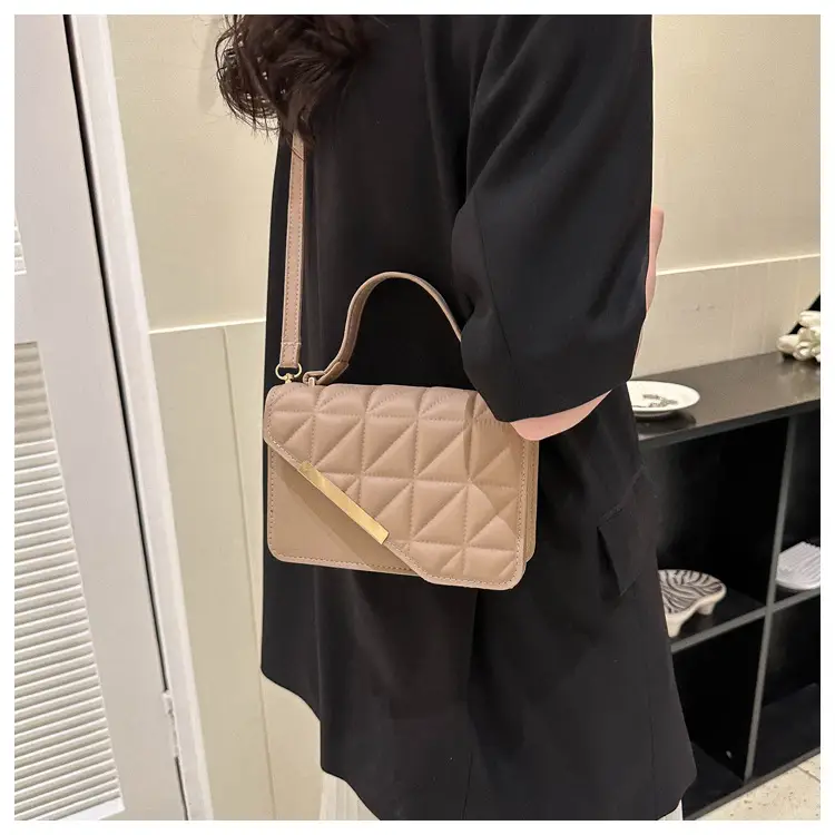 Beige Quilted Shoulder Messenger Bag 2023 — feature 18