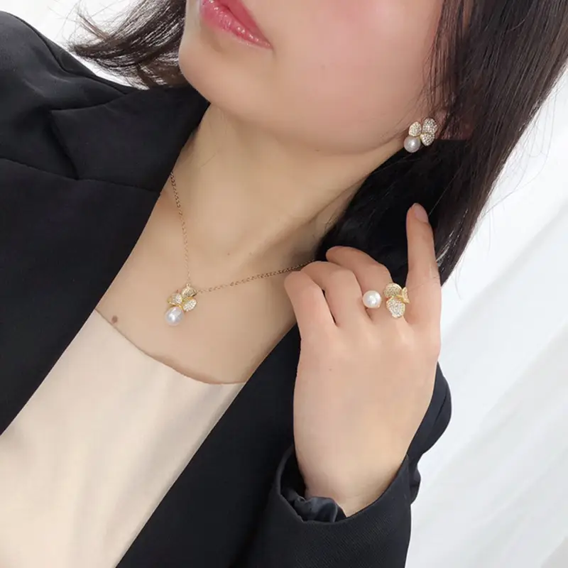 Wholesale Women's Pearl Necklace Set with Earrings & Ring