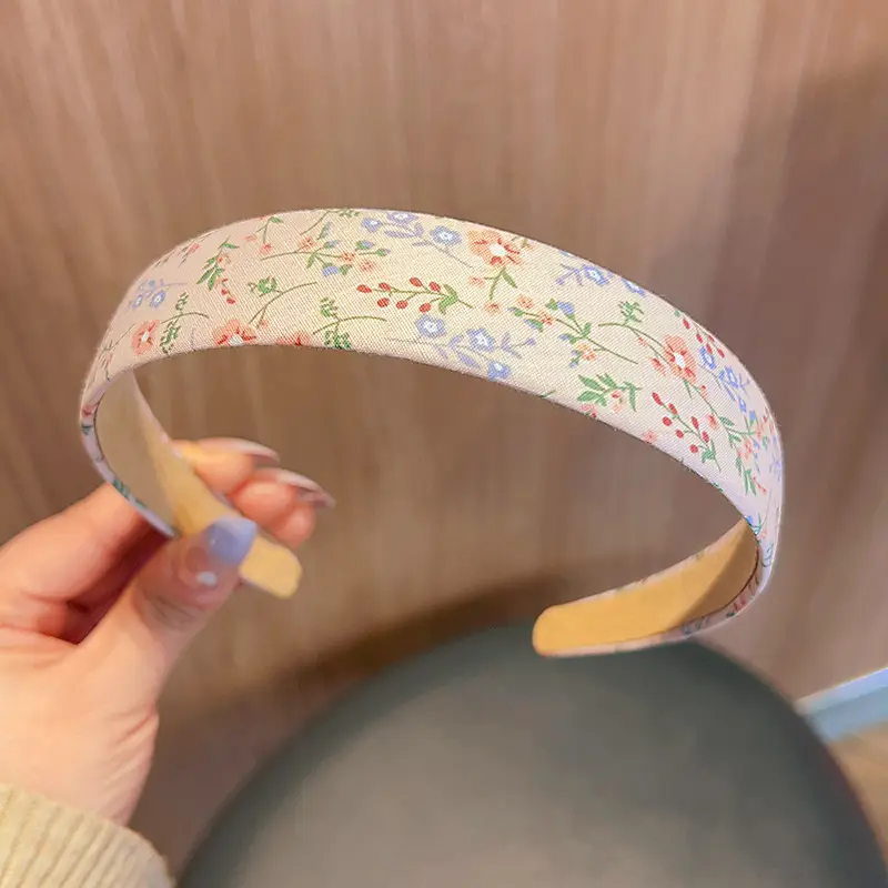 Wide Bristle Hair Hoop with Floral Print - Image 4