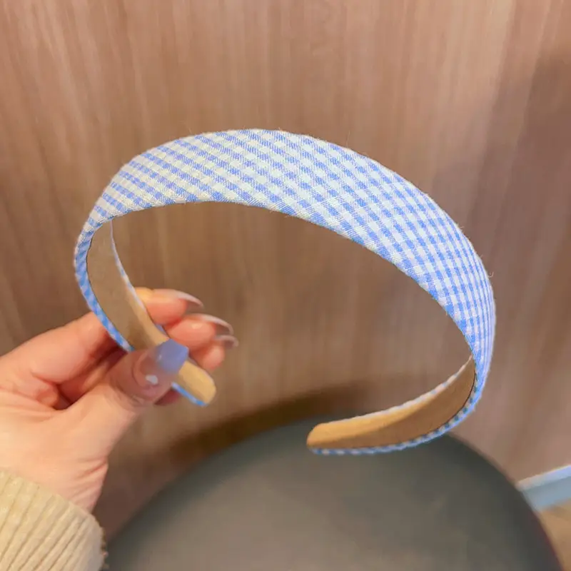 Wide Bristle Hair Hoop with Floral Print - Image 9