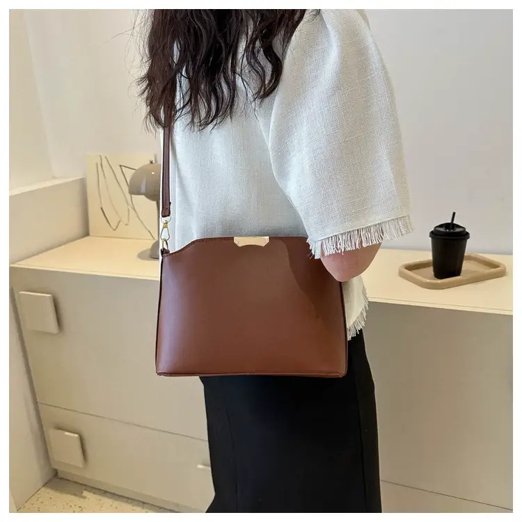 White Retro Small Bag for Women 2026 — feature 23