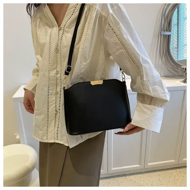 White Retro Small Bag for Women 2026 — feature 5