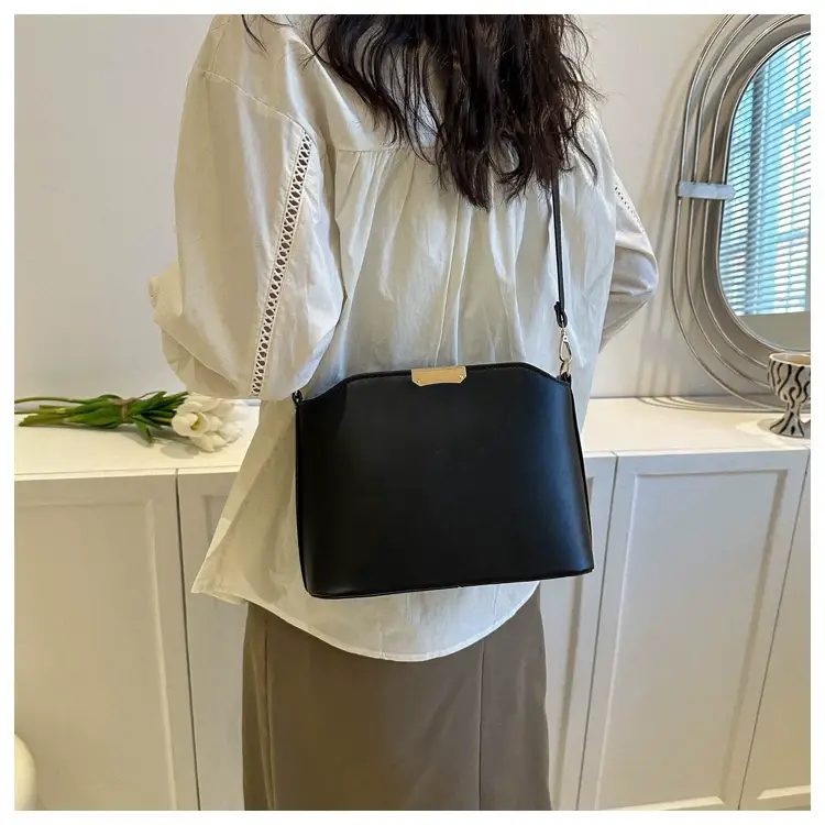 White Retro Small Bag for Women 2026 — feature 7
