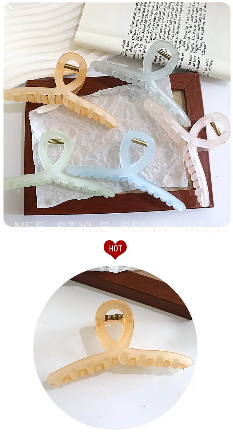 Jelly Shark Hair Clips 13cm Multi-Color Large Female — feature 1