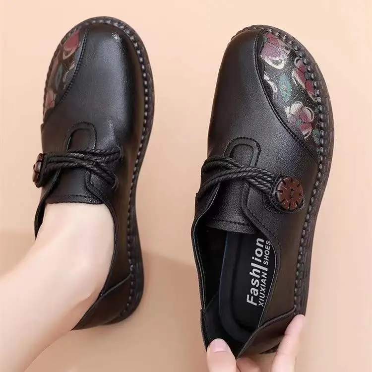 Spring and Summer New 2023 Middle-aged and Elderly Mother Shoes Non-slip Walking Shoes Oxford Leather Shoes Soft Leather Casual Comfortable Women's Shoes - Image 4