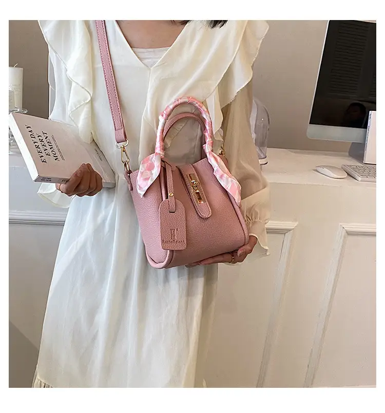 Pink Leather Shoulder Bag for Women 2024 — feature 23