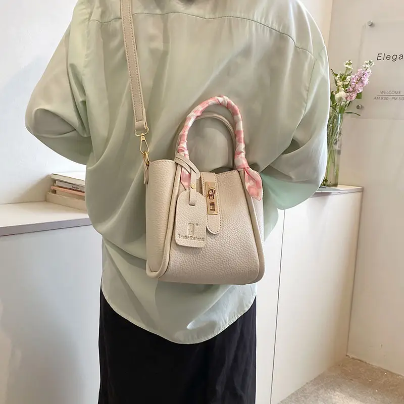 Pink Leather Shoulder Bag for Women 2024 - Image 3